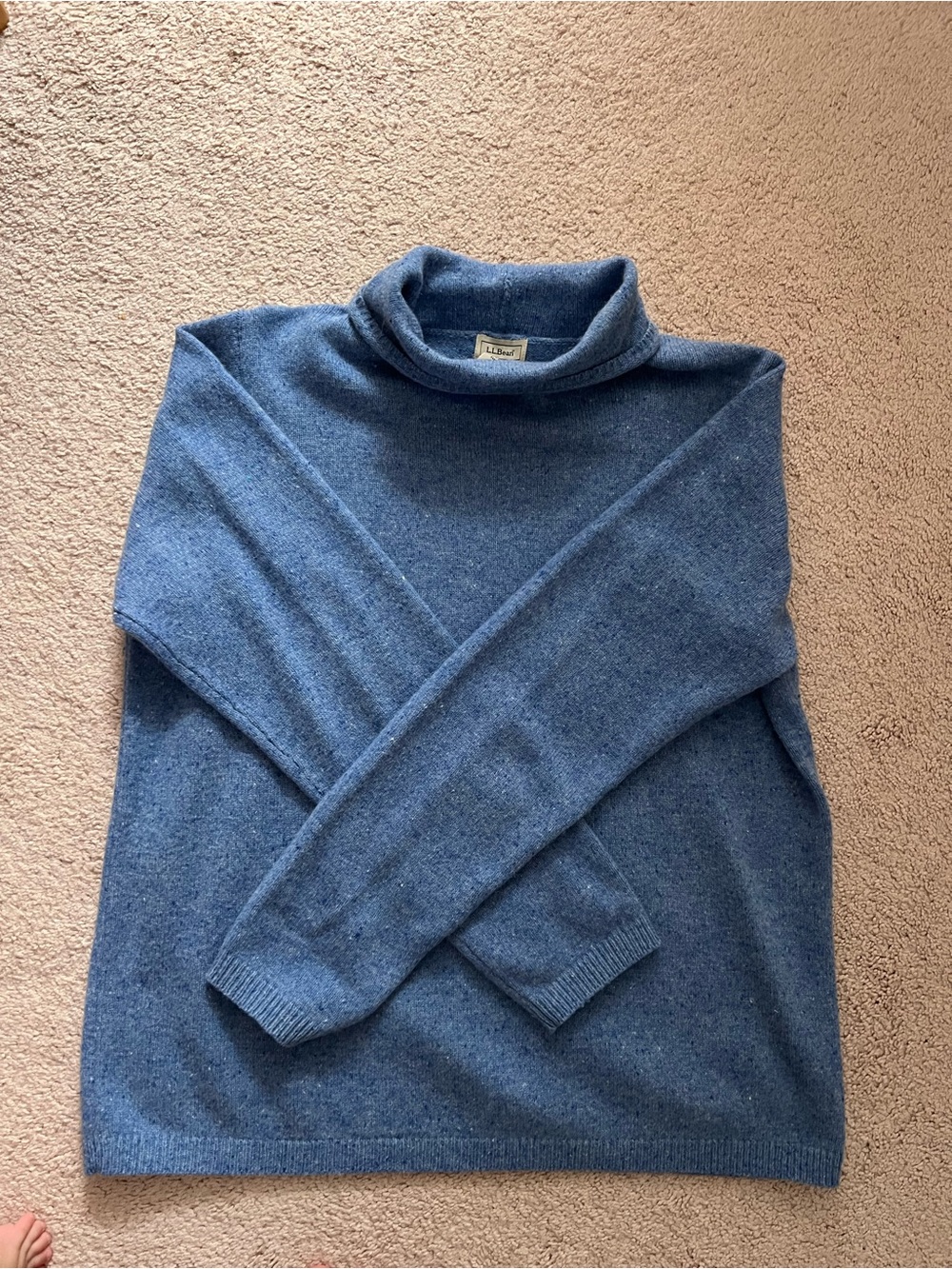 Women’s Vintage L.L.Bean 100% Wool Turtleneck Sweater